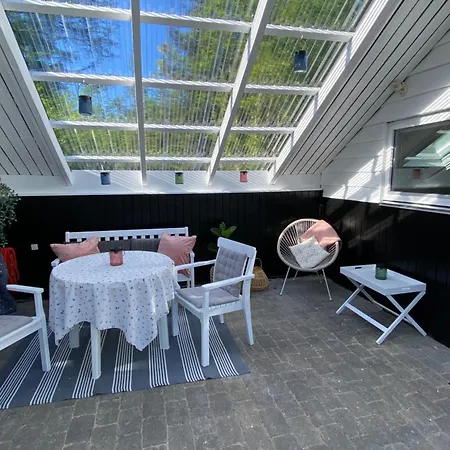 Vakantiehuis Med Udendors Pool I Ferieby