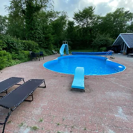 Med Udendors Pool I Ferieby Casa de Férias Arrild